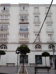 Detalle fachada - José Ramón Úrculo Burgaz
