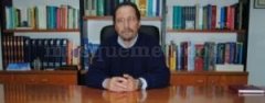 El Dr. Díaz Atienza en su despacho - Dr. Joaquín Díaz Atienza