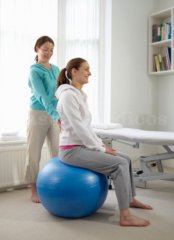 Reeducación postural a domicilio en Barcelona - Fisioakasa