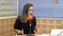 En un programa de radio - María Súnico Rodríguez