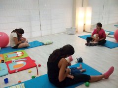 Taller de masaje infantil - Fisioterapia Cañellas