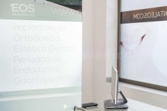 Entrada a la clínica - Clínica Dental Eos