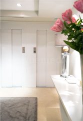 Doctor Alfonso Martínez de Carneros Gómez Caminero