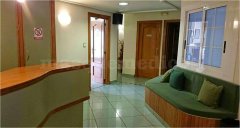 Recepción y sala de espera - Clínica Dental Blanca Santa Pola