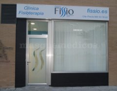 Entrada a Clínica Fissio - Clínica Fissio: Podología, fisioterapia, nutrición y psicología