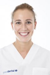 Beatriz Fernández - Torres Dental