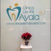 Entrada a la Clínica - Clínica Dental Ayala 87
